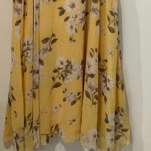 NWT - Pastel Yellow Maxi Dress - Picture 4 of 4